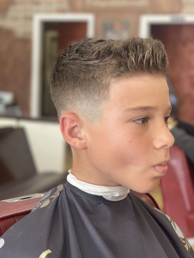 Kids fade with textured spiky top